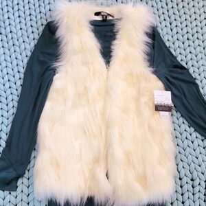 KENSIE Faux Fur Vest NEW NWT Ivory Small